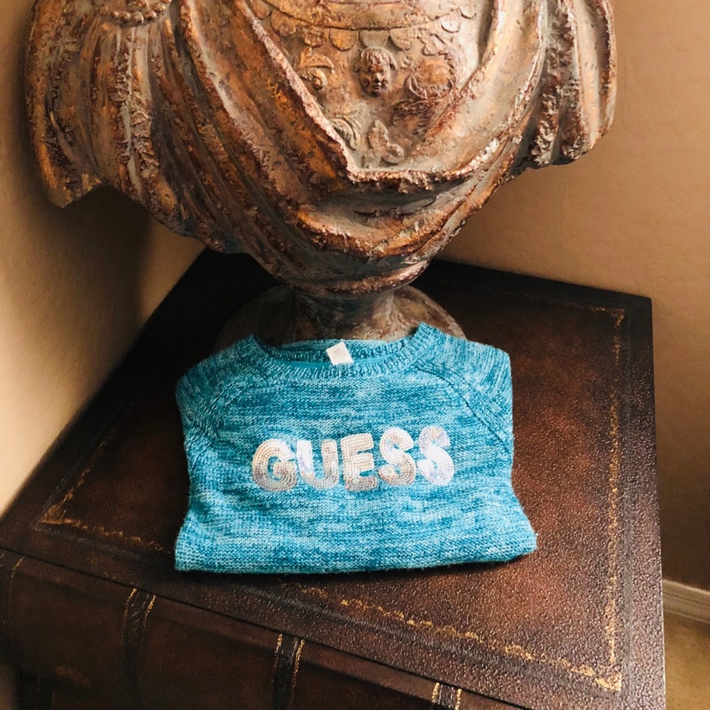 Sweater guess like brand new size 7 little girl